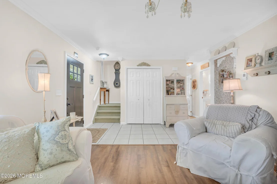 Photo of 901 Roundtree Drive