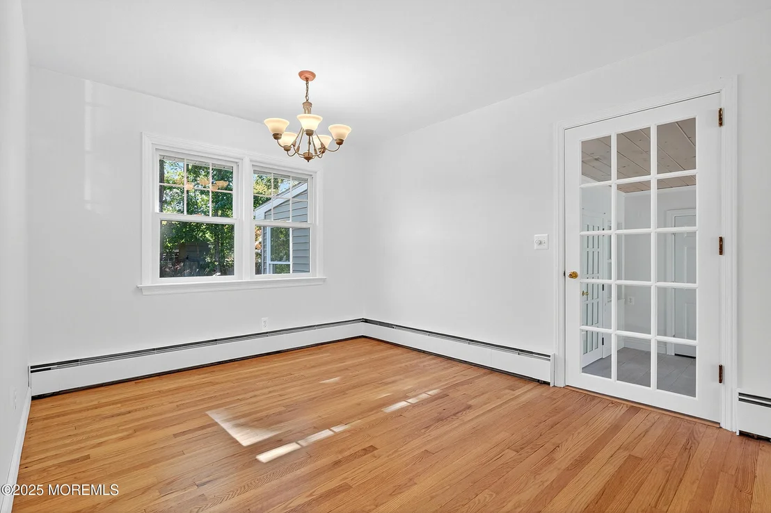 Photo of 7 Sunset Avenue