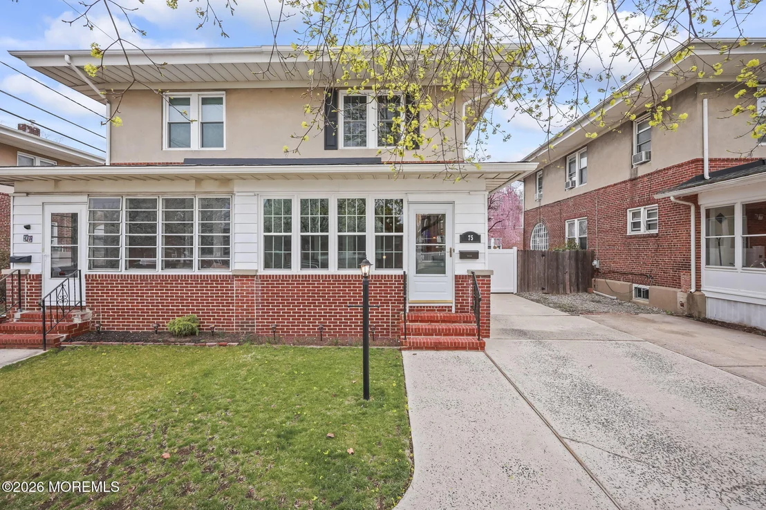 Photo of 75 Main Street