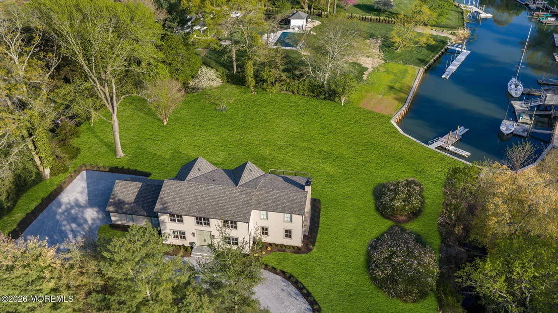 Photo of 181 Rumson Road