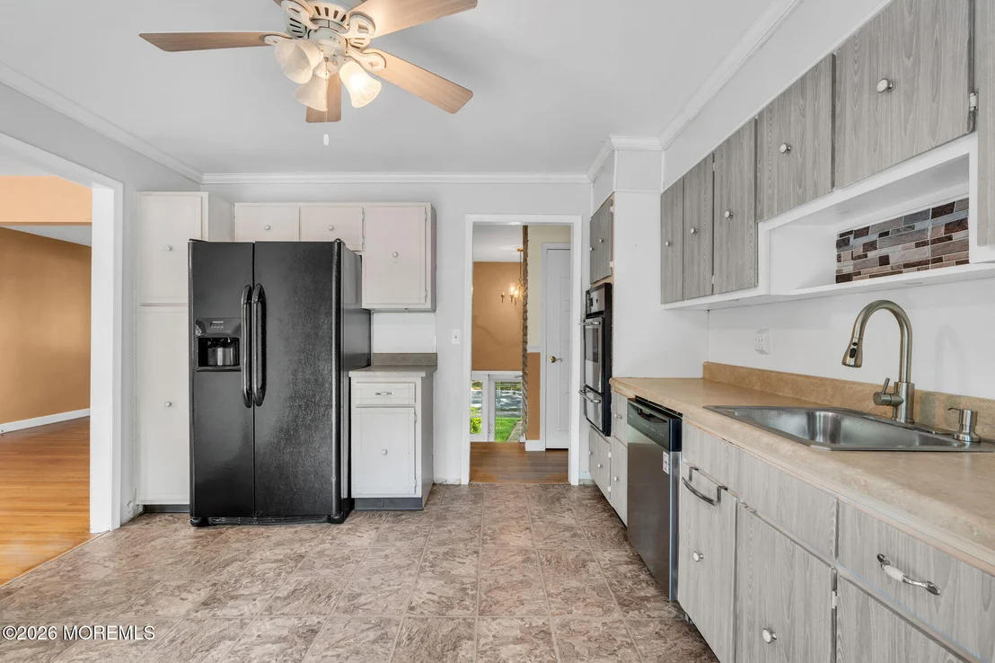 Photo of 114 Locust Avenue