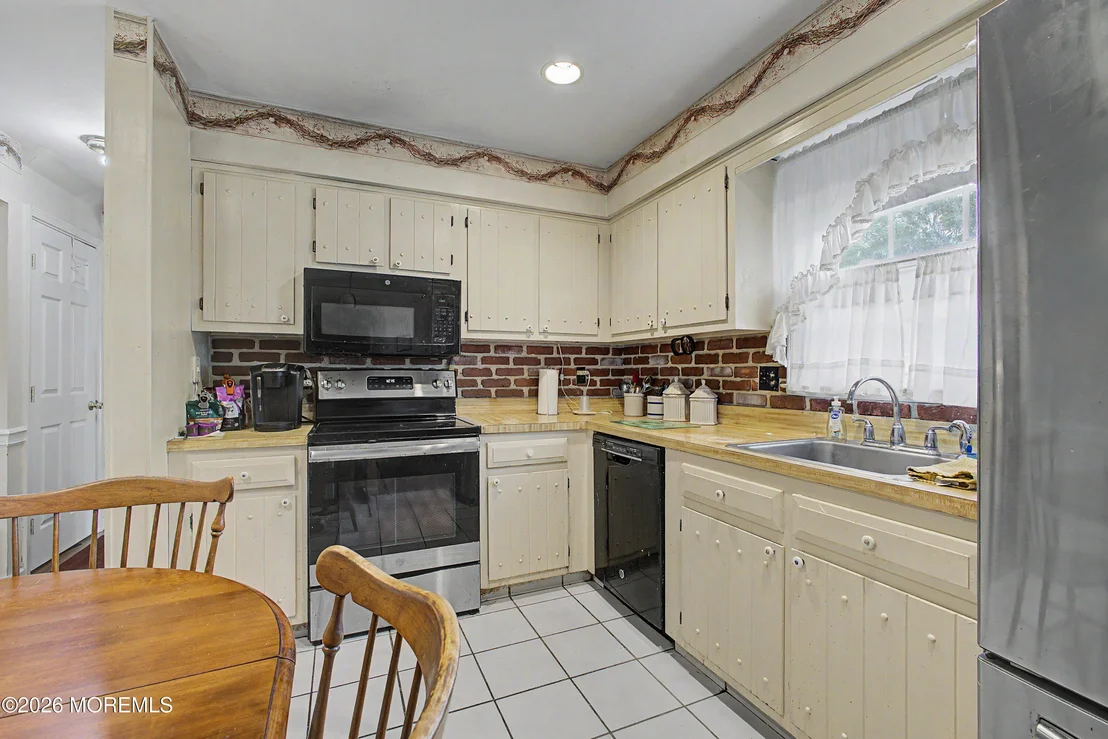 Photo of 159 Berkeley Drive