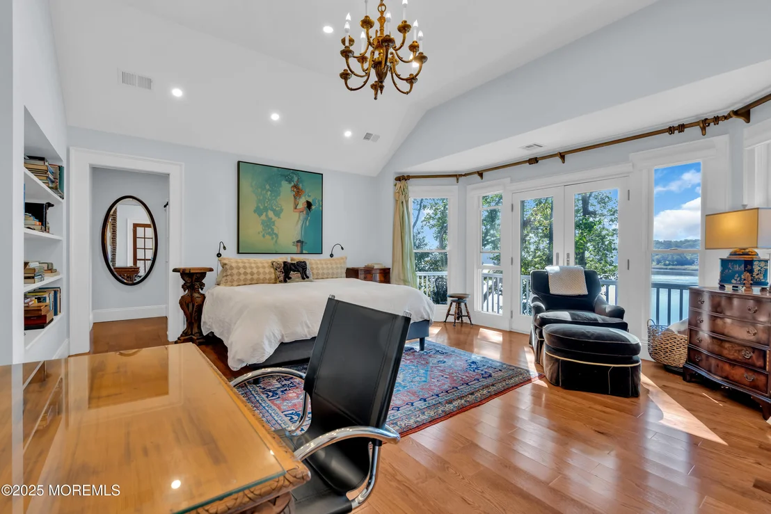 Photo of 2403 Riverside Terrace