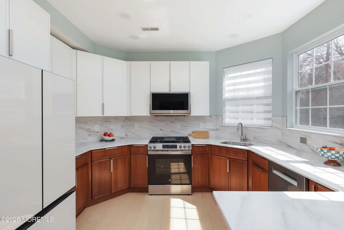Photo of 53 Kirschman Drive