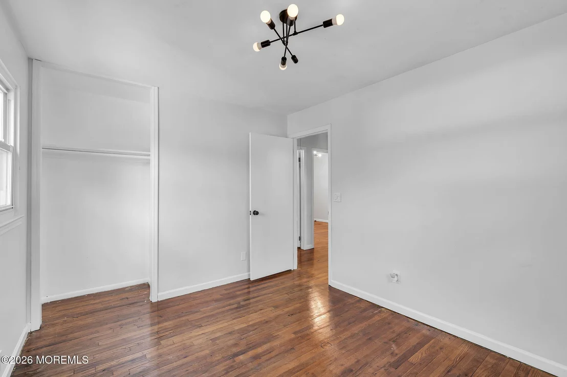Photo of 995 Hunt Drive
