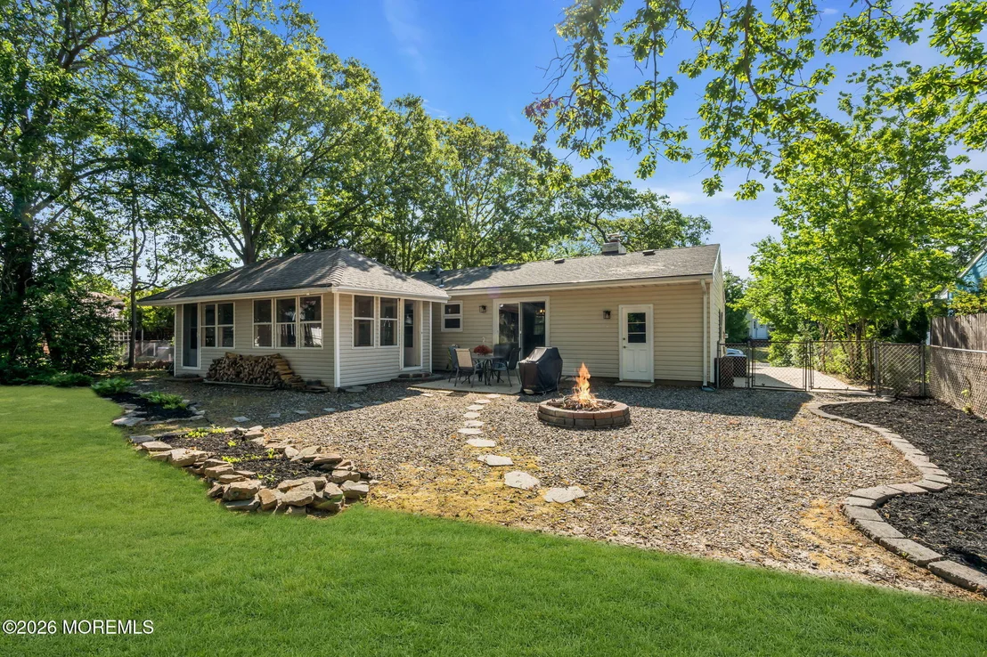 Photo of 424 Cornell Drive