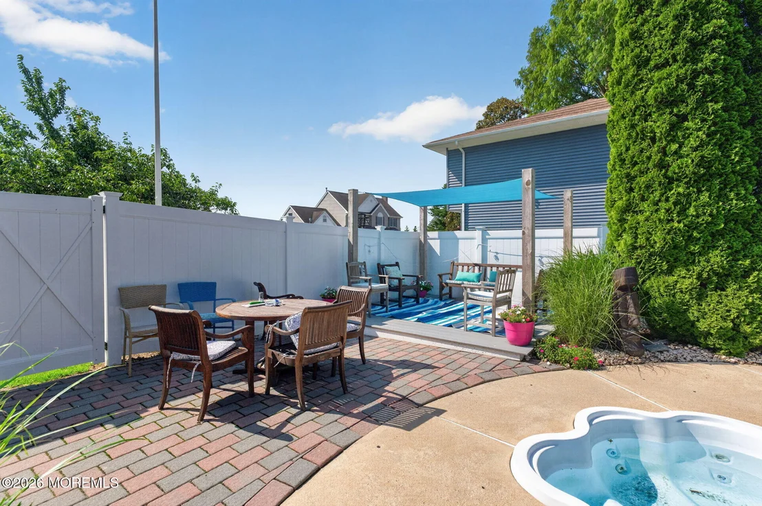 Photo of 43 Tremont Drive