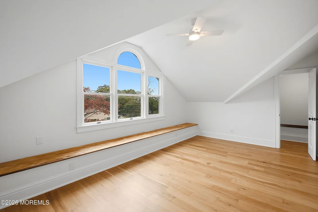 Photo of 4 Oneida Avenue