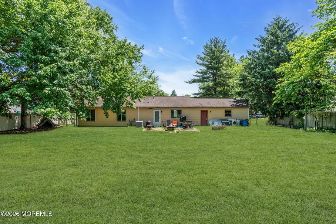 Photo of 100 Susan Drive