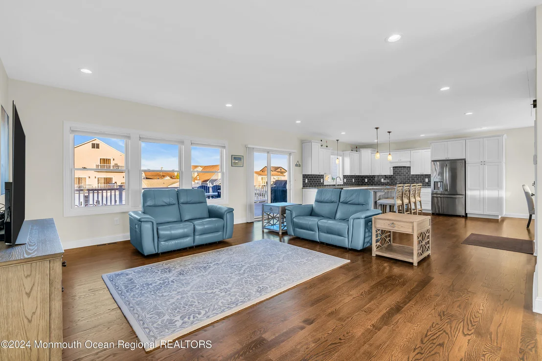 Photo of 106 Saint Lawrence Boulevard