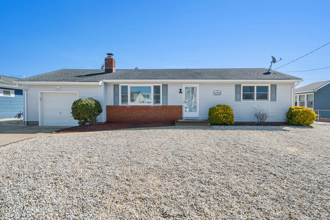 Photo of 715 Richmond Drive