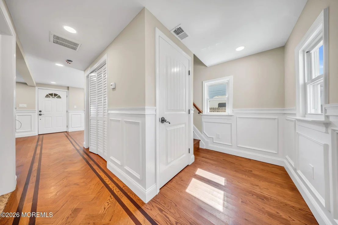 Photo of 439 Clark Avenue