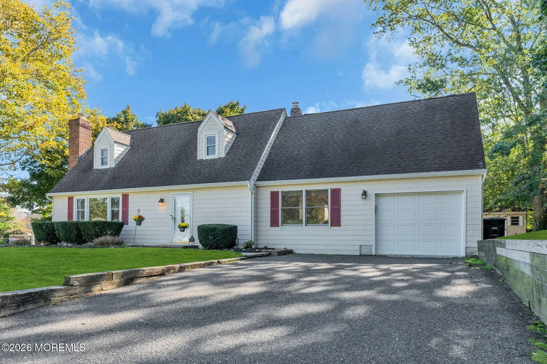 Photo of 2000 Monmouth Boulevard