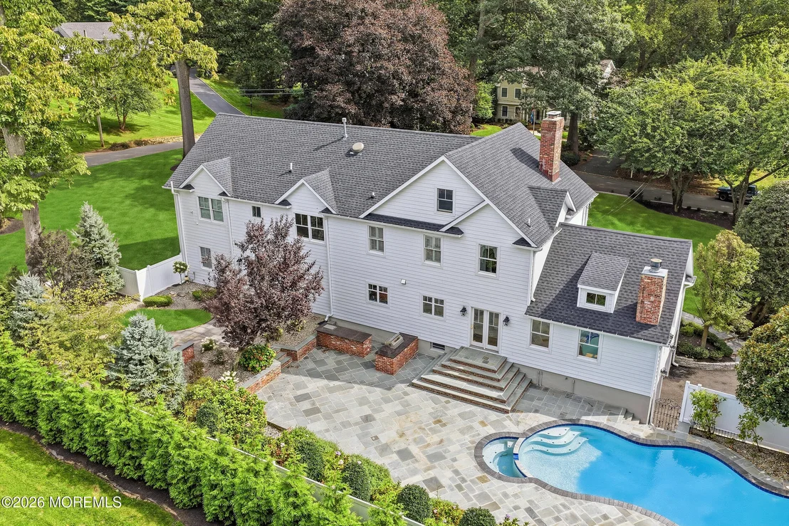 Photo of 24 Circle Drive