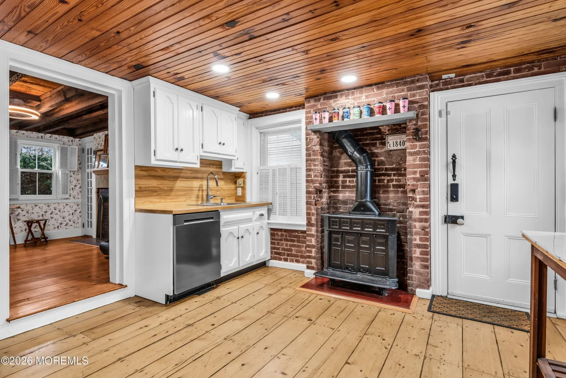 Photo of 72 1st Street