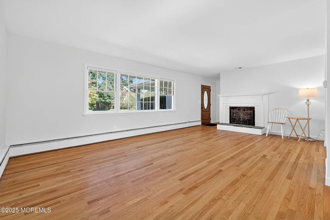 Photo of 7 Sunset Avenue