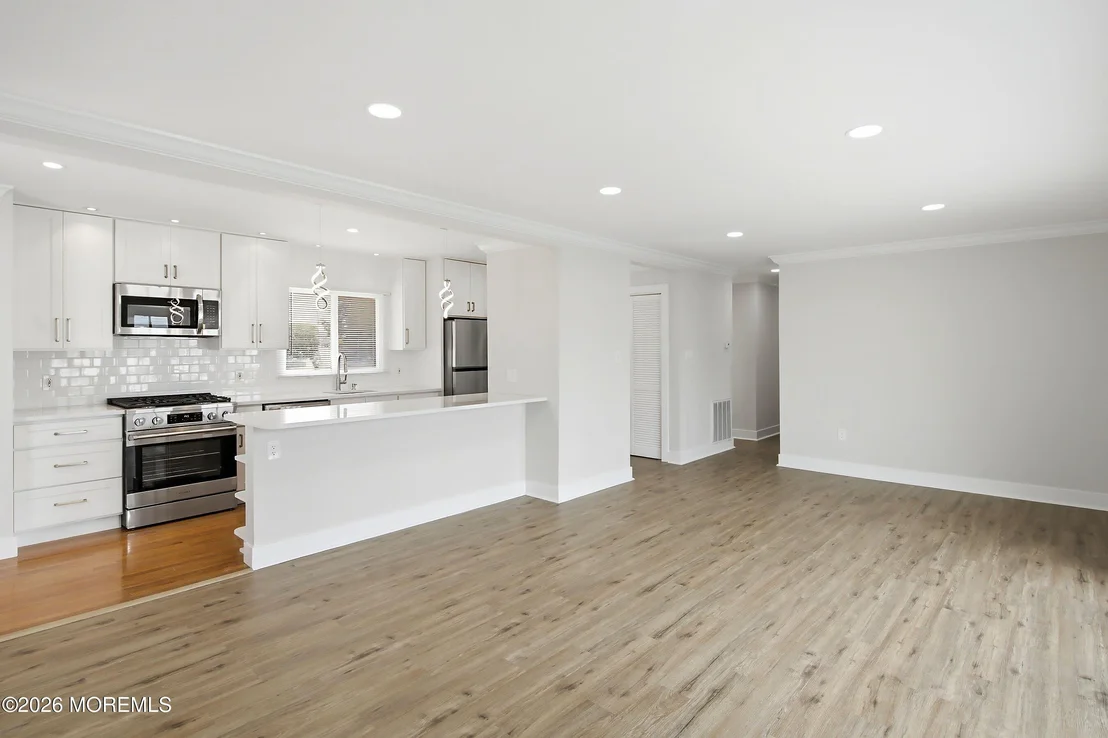 Photo of 1111 Uranus Court