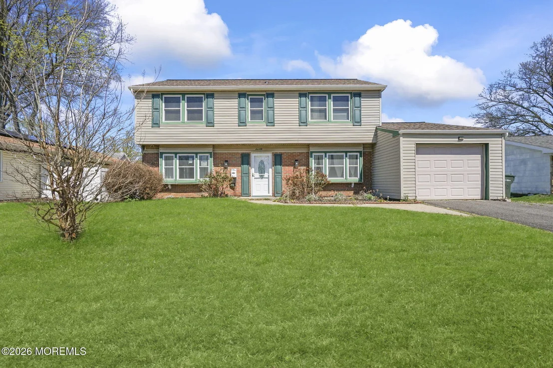 Photo of 70 Harrington Circle