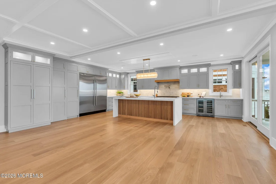 Photo of 151 Pershing Boulevard