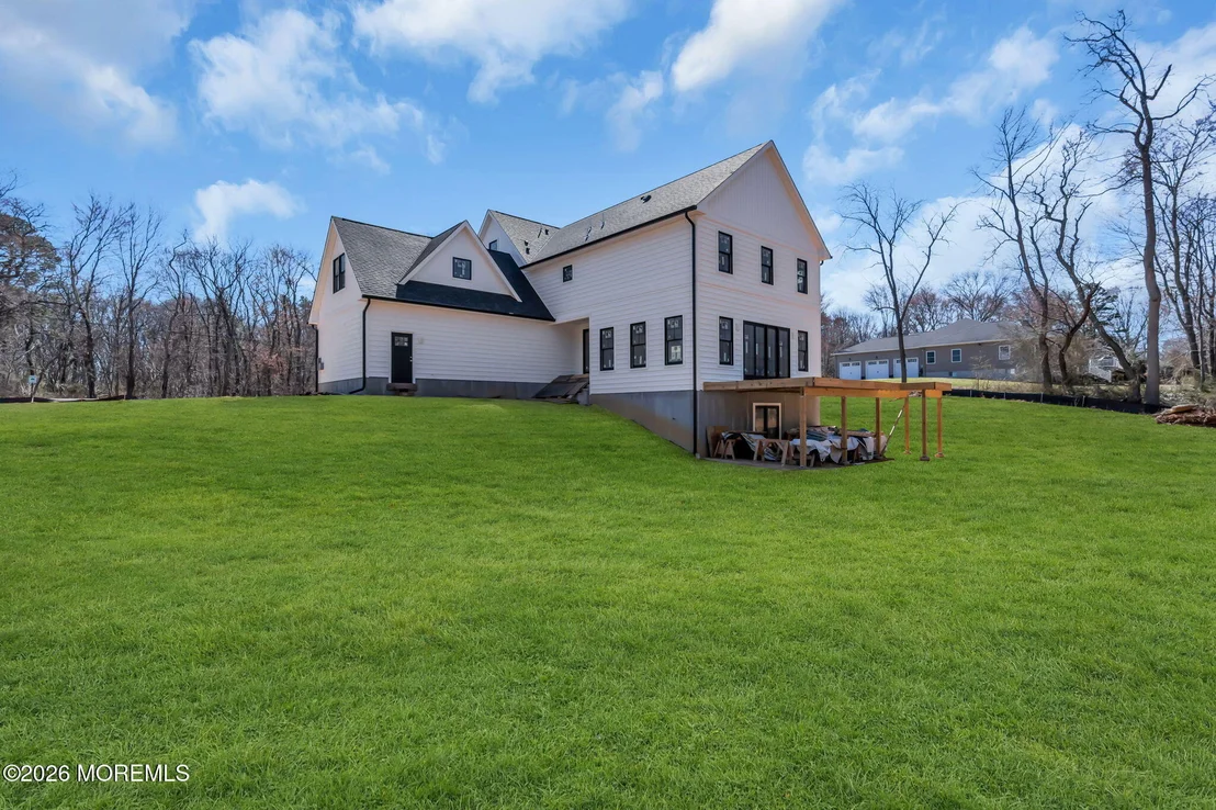 Photo of 104 Back Bone Hill Road