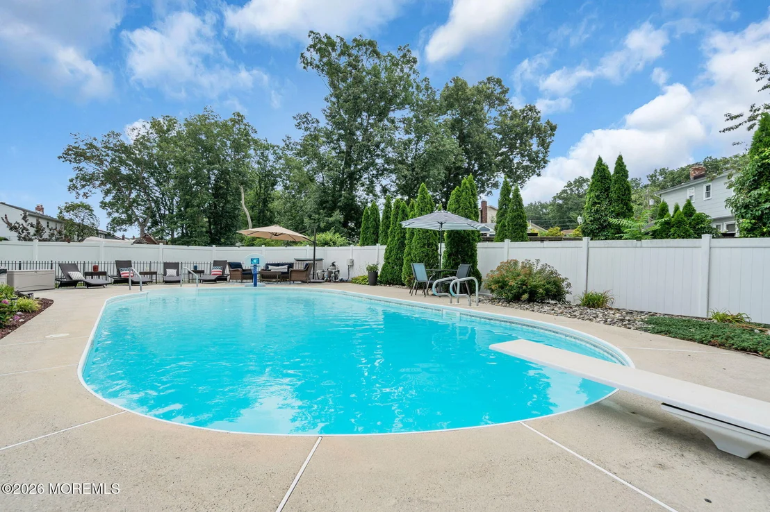 Photo of 1 Meadowbrook Drive