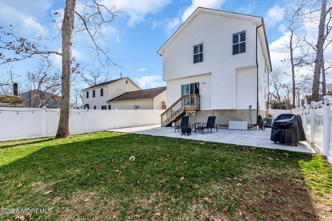 Photo of 1620 Ewart Road