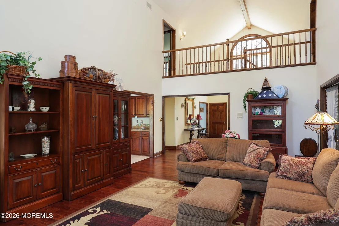 Photo of 1908 Shadowbrook Drive