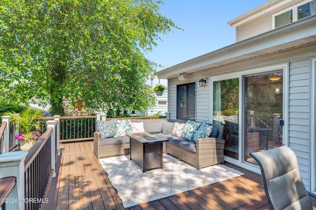 Photo of 741 Manor Drive