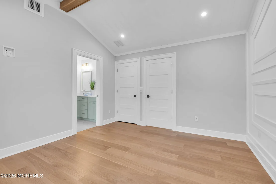 Photo of 151 Pershing Boulevard