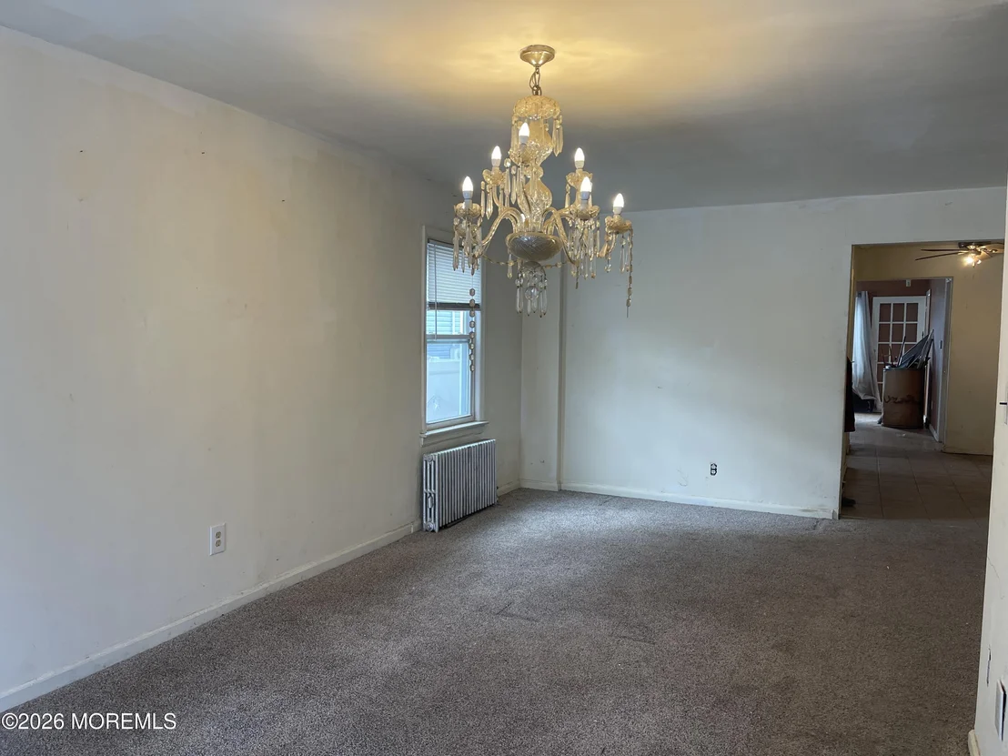 Photo of 12 Broadway