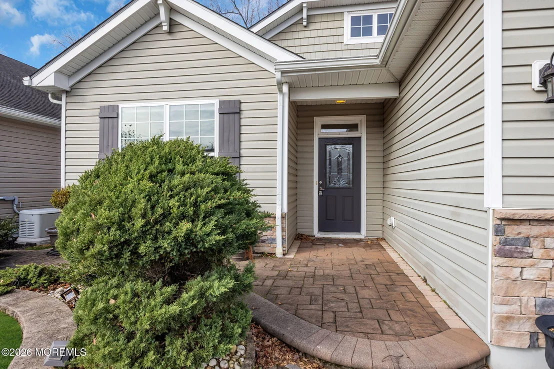 Photo of 37 Kingston Drive