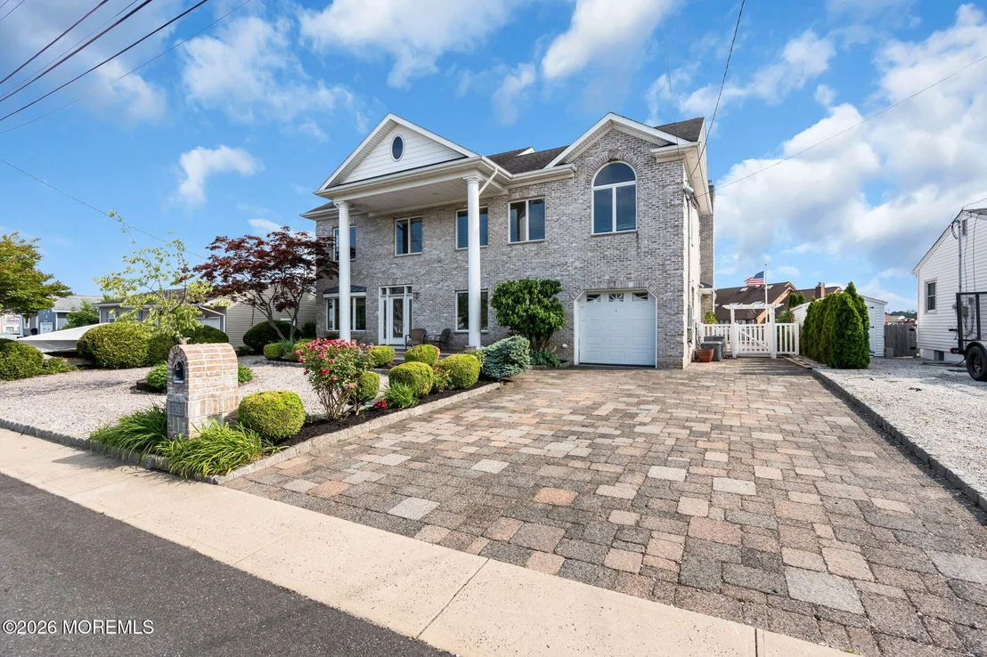 Photo of 756 Tunney Point Drive