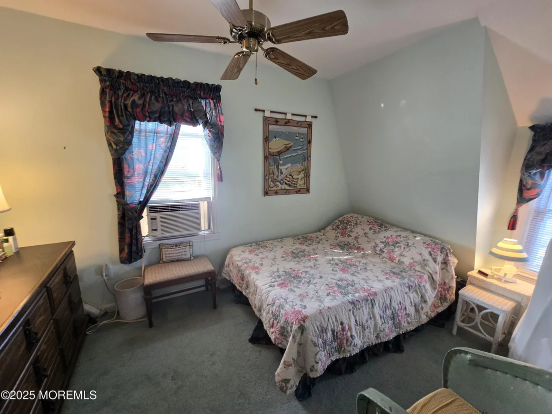 Photo of 214 5th Avenue