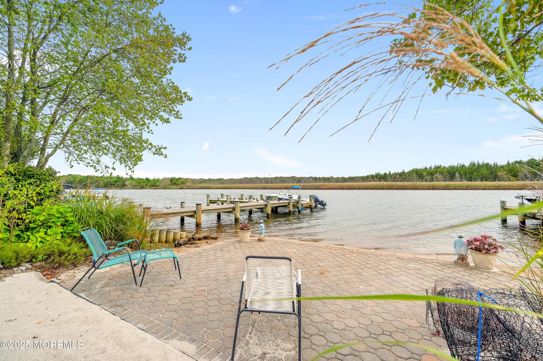Photo of 741 S River Drive