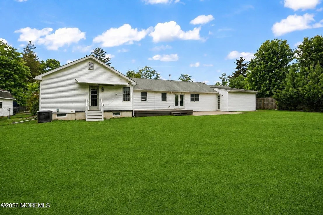 Photo of 28 Riverview Drive
