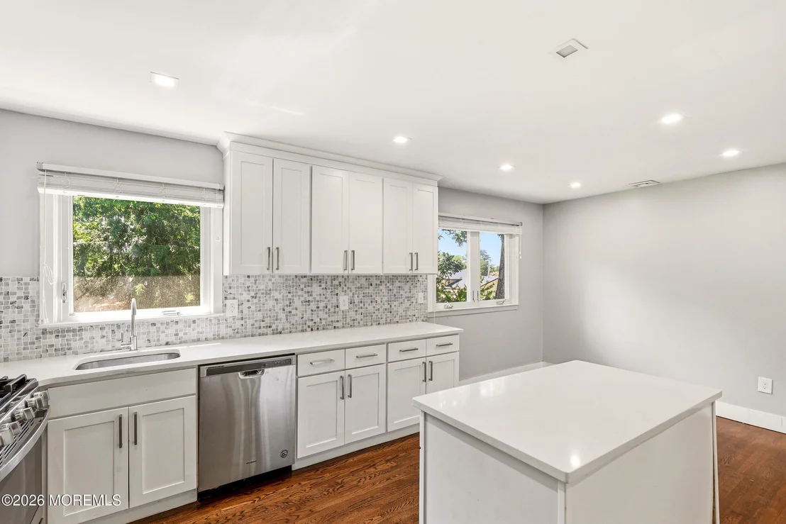 Photo of 687 Northstream Drive