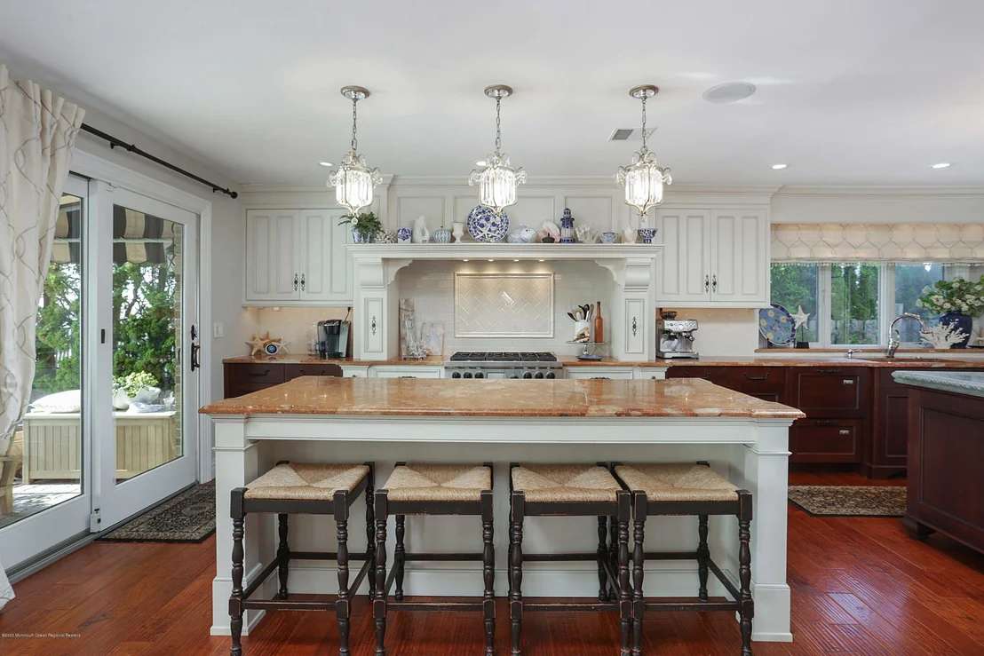 Photo of 207 Pointe Drive