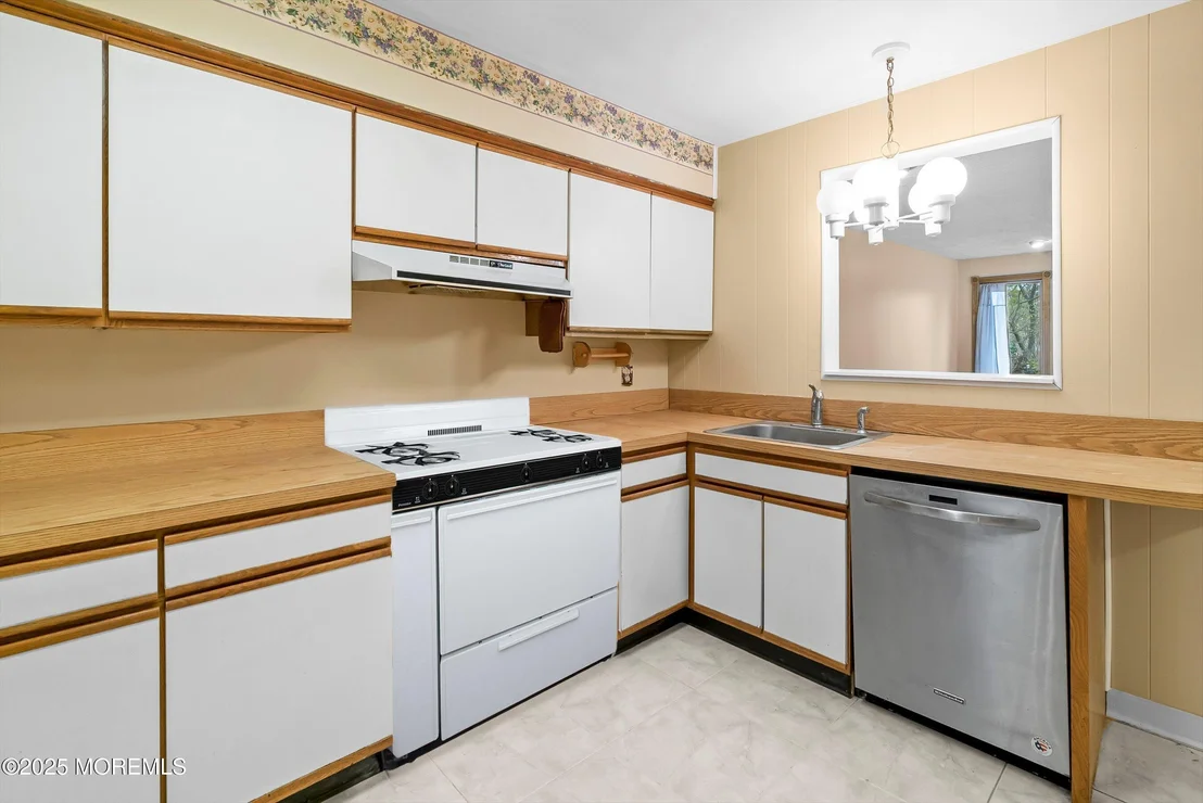 Photo of 212 Kingsley Road