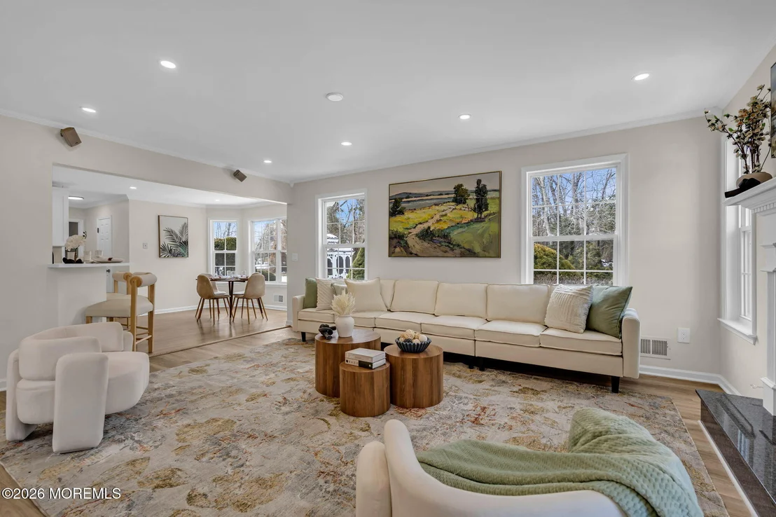 Photo of 296 White Road