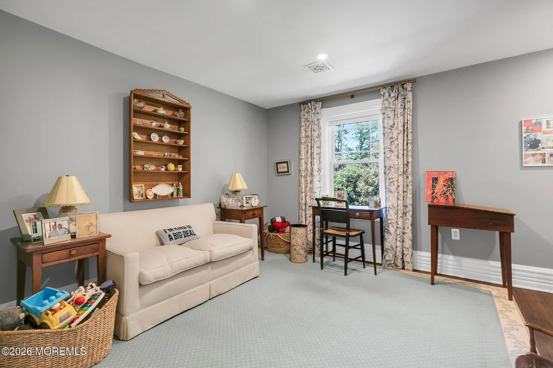 Photo of 534 Locust Point Road