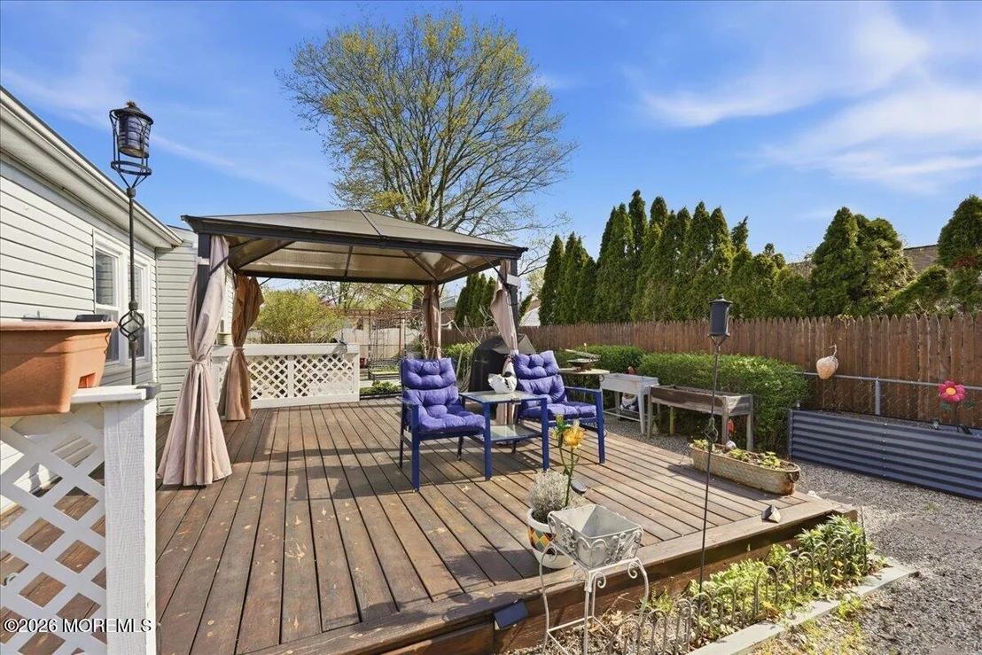 Photo of 503 Buttonwood Drive