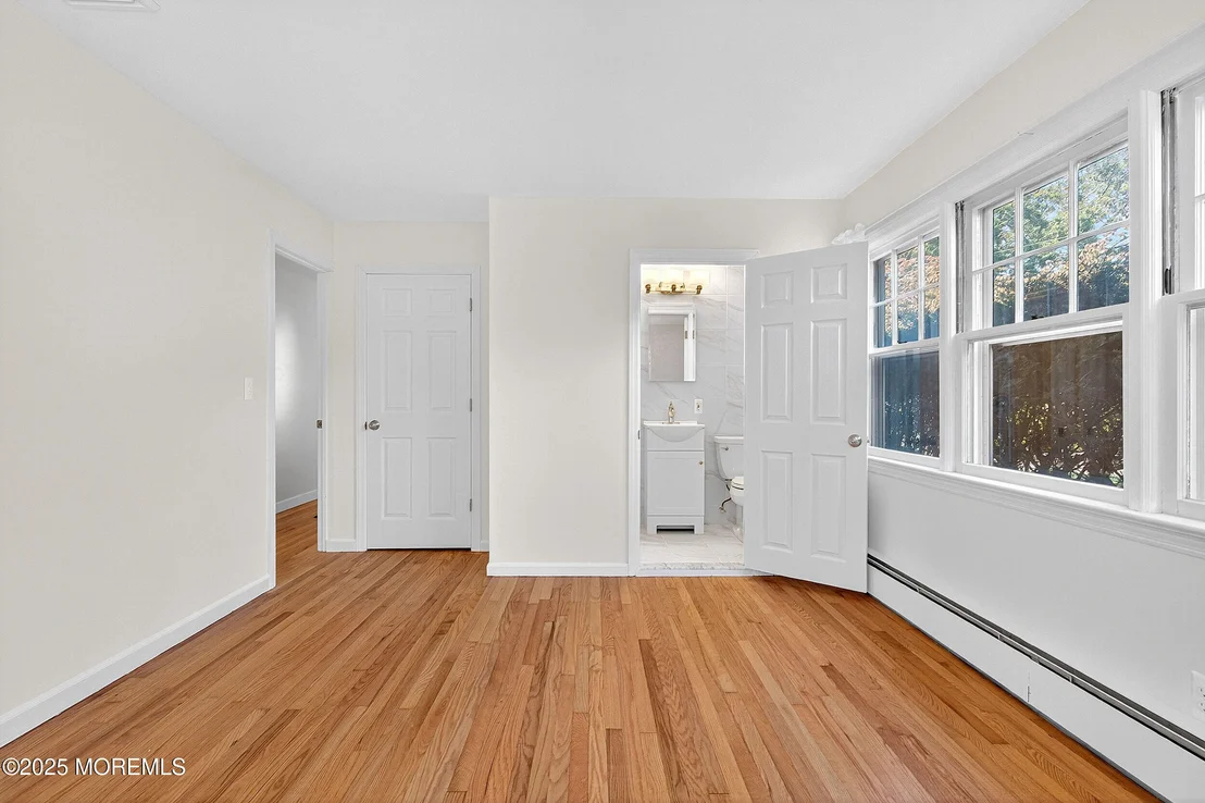 Photo of 7 Sunset Avenue