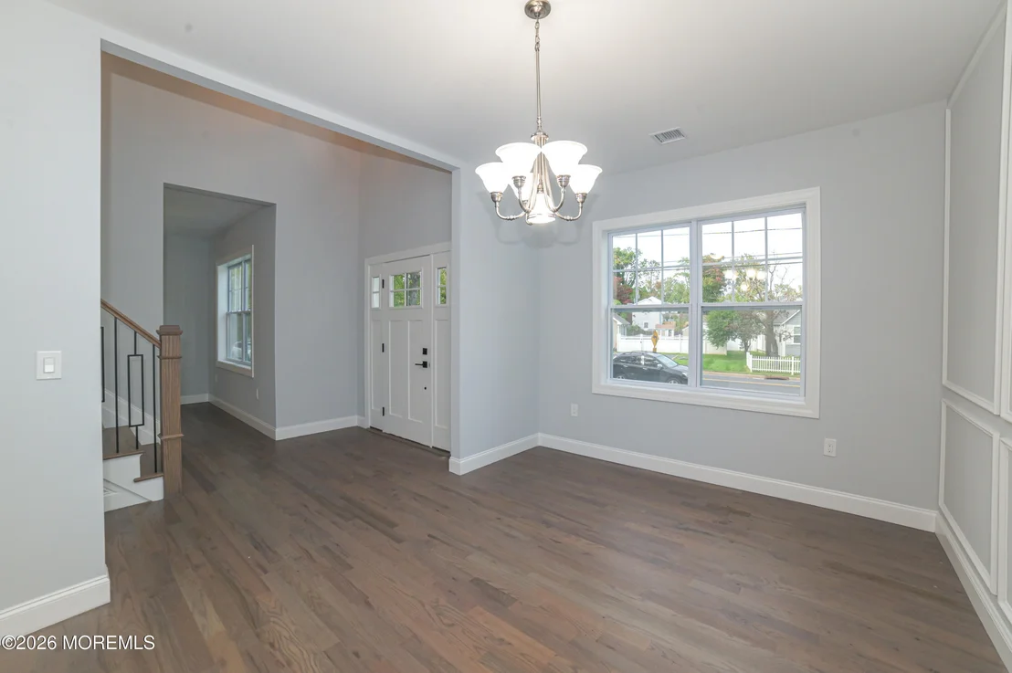 Photo of 128 Center Avenue