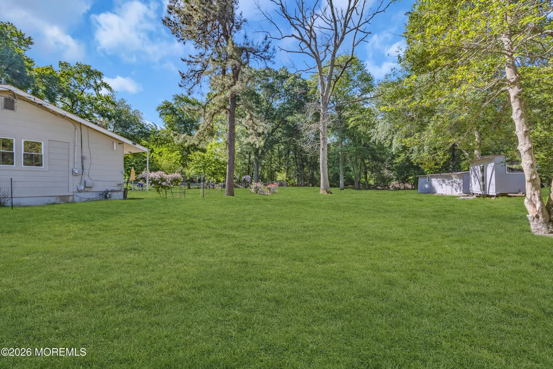 Photo of 416 Oak Tree Road