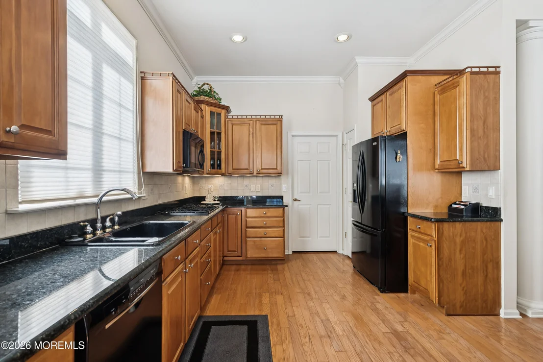 Photo of 21 Rumson Court
