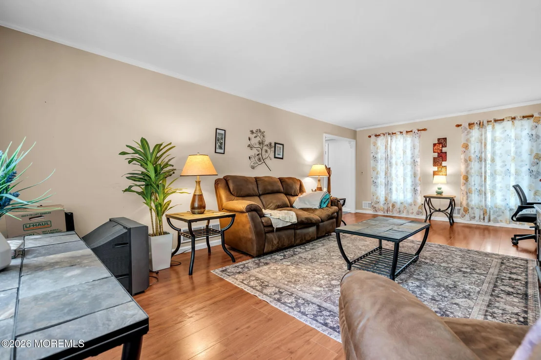 Photo of 2 Lakeland Drive