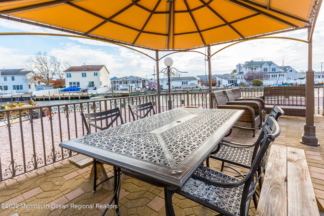 Photo of 1009 Plimsoll Pt