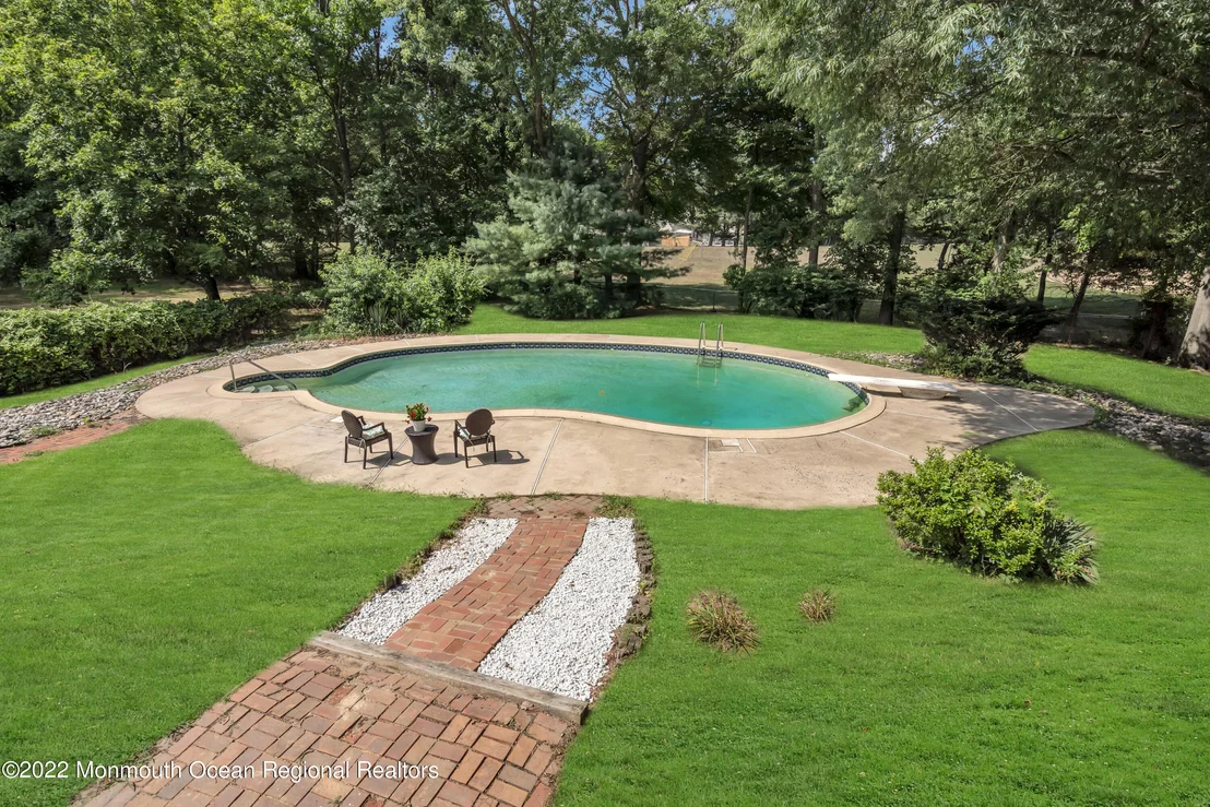 Photo of 19 Warren Drive