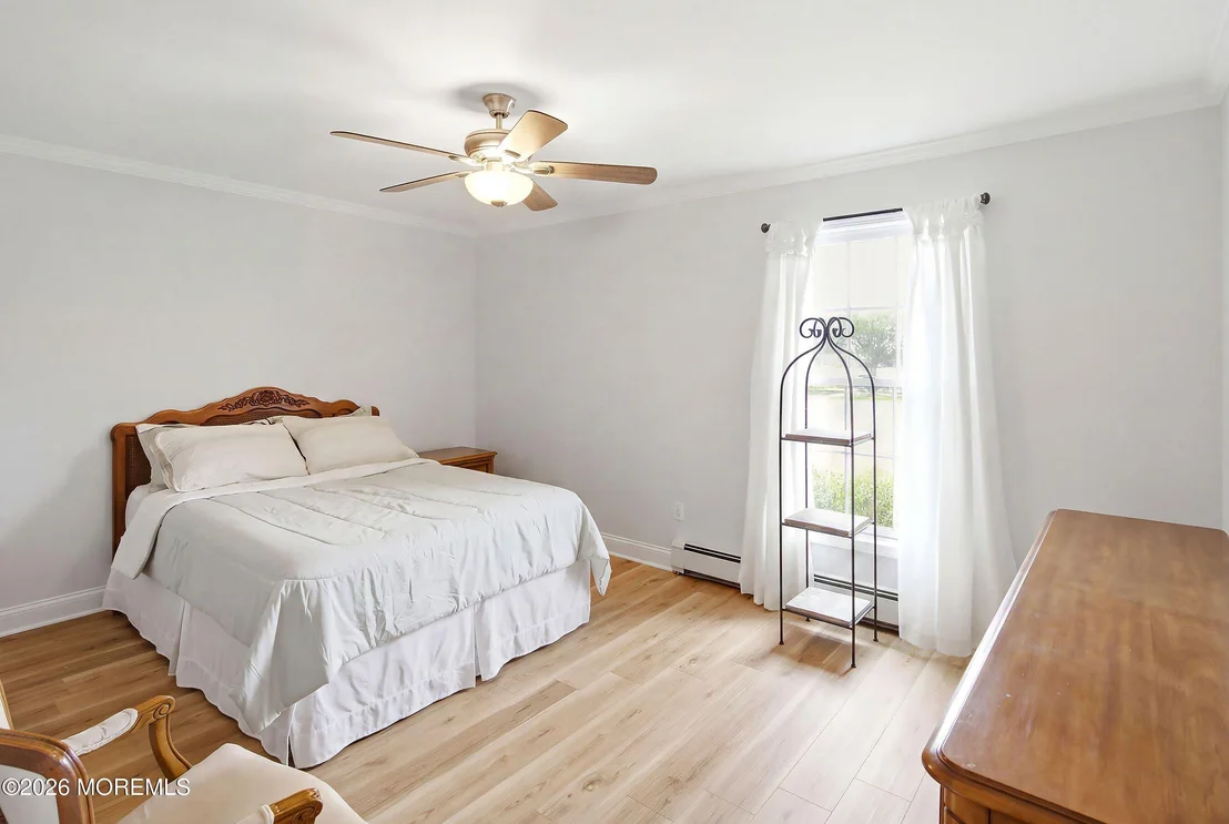 Photo of 406 Laurel Boulevard
