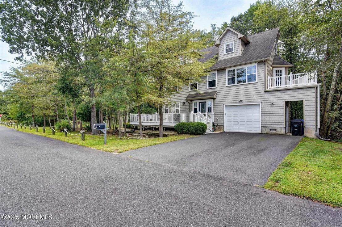 Photo of 7 Cedar Island Drive